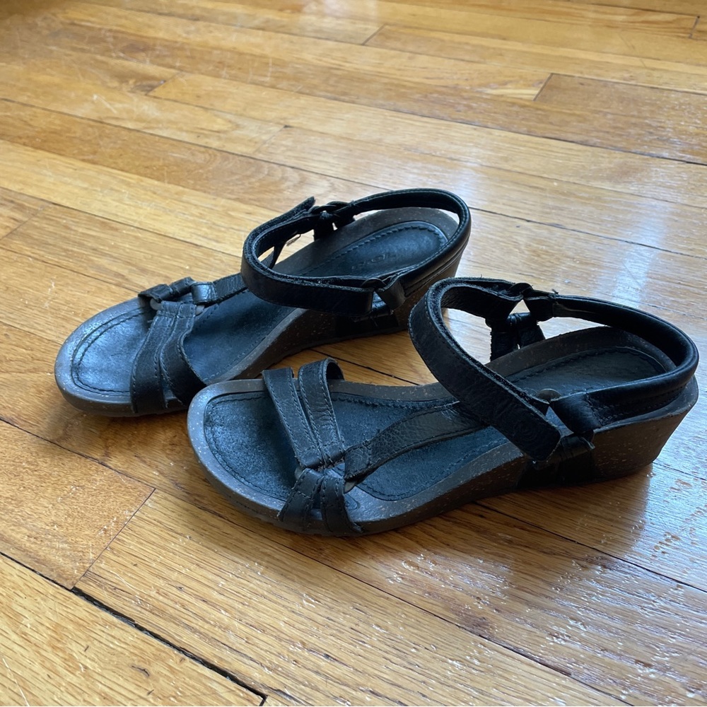 Teva Leather wedge sandal